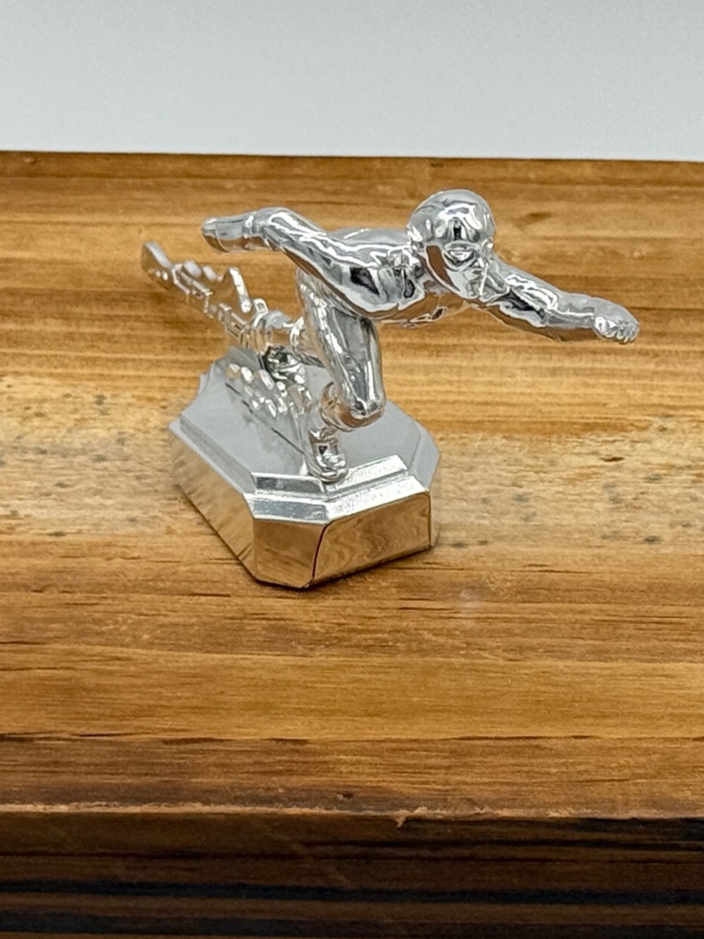 DC Comics Silver-Tone Flash Magnetic Hood Ornament